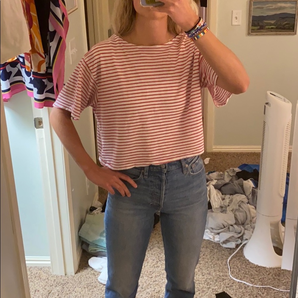 Red and white striped cropped tee
